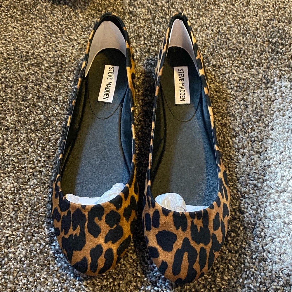 New Steve Madden leopard flat